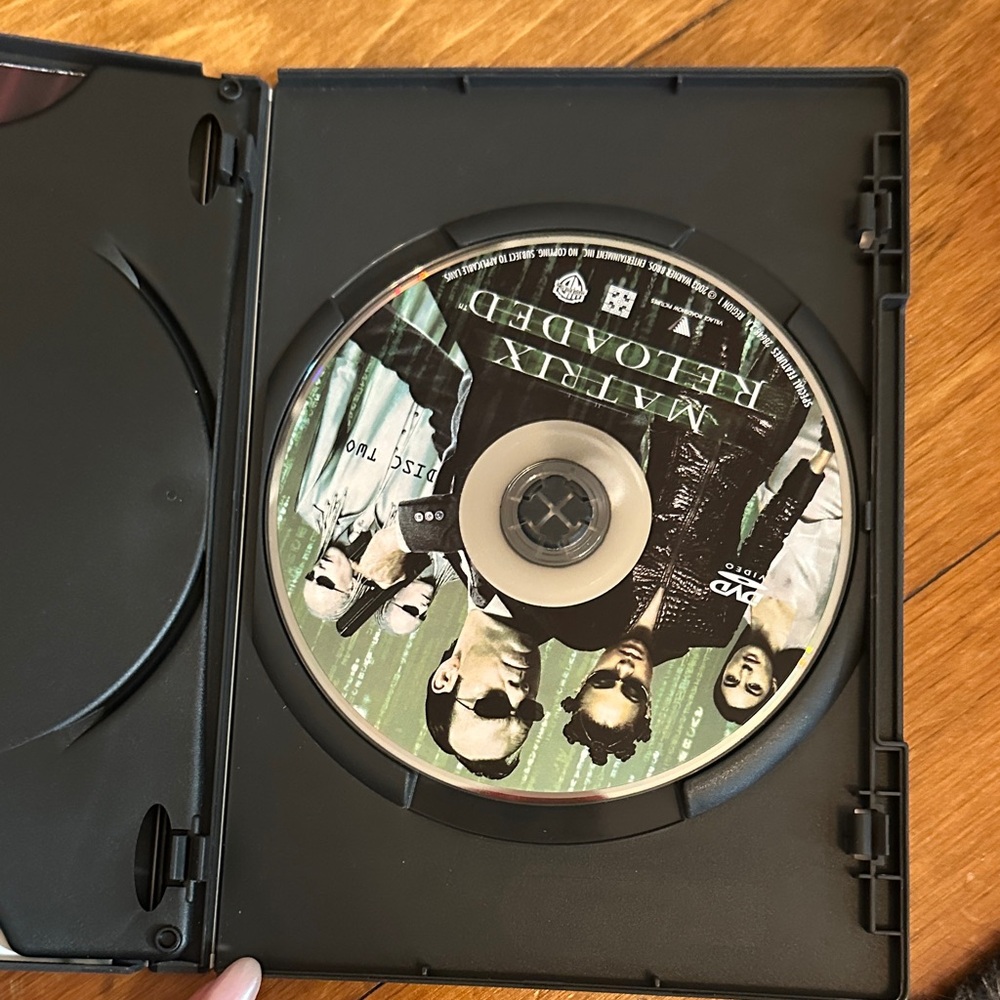 Matrix Reloaded DVD with Extra Features - Picture 4 of 4
